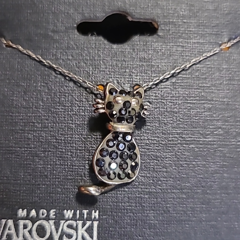 NWT Swarovski Cat Pendant and Chain - Picture 8 of 8